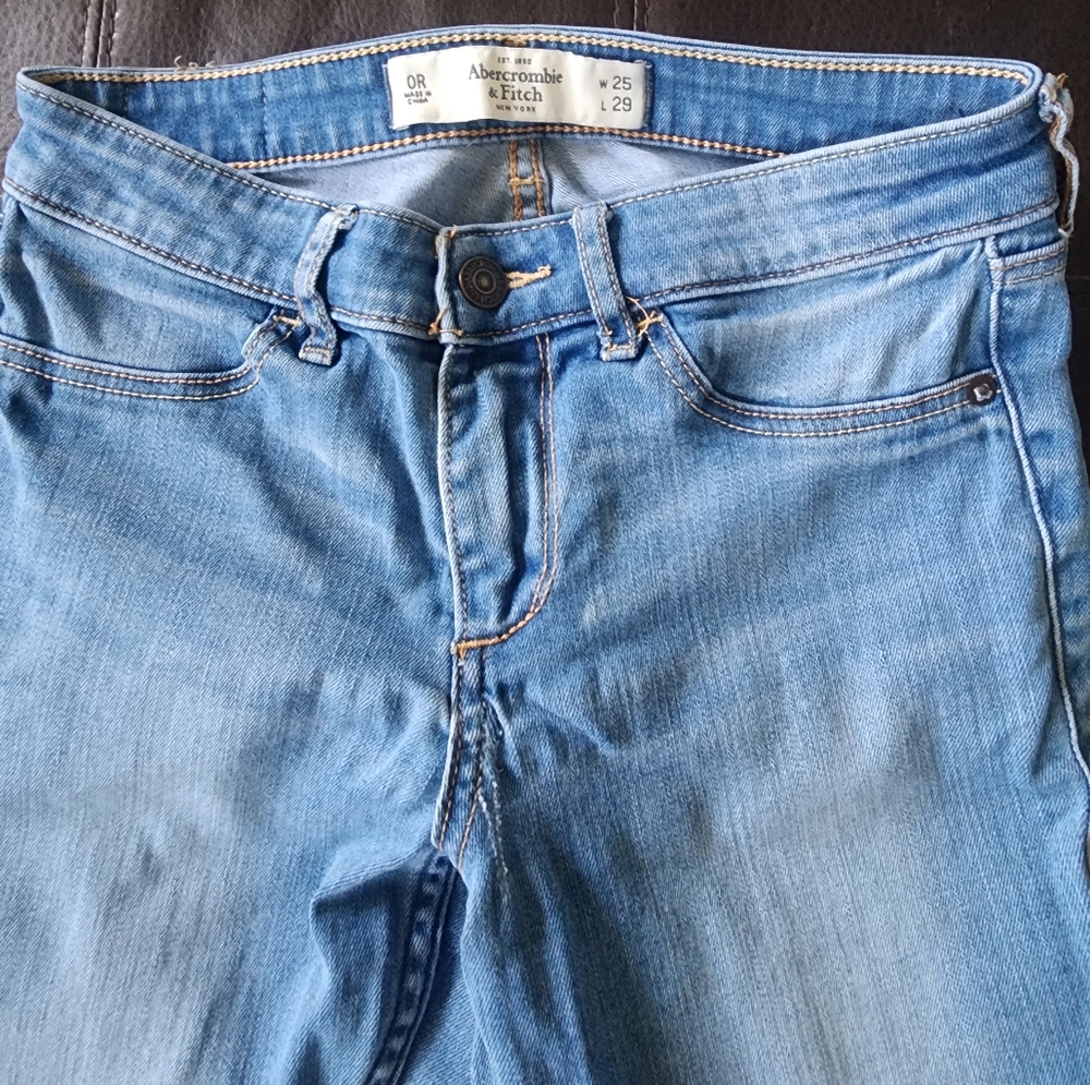 Abercrombie &finch jeans